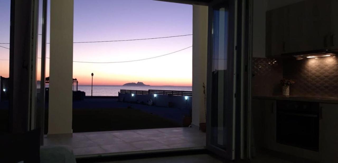 Coral Sea Apartment 코키노스 피르고스 외부 사진