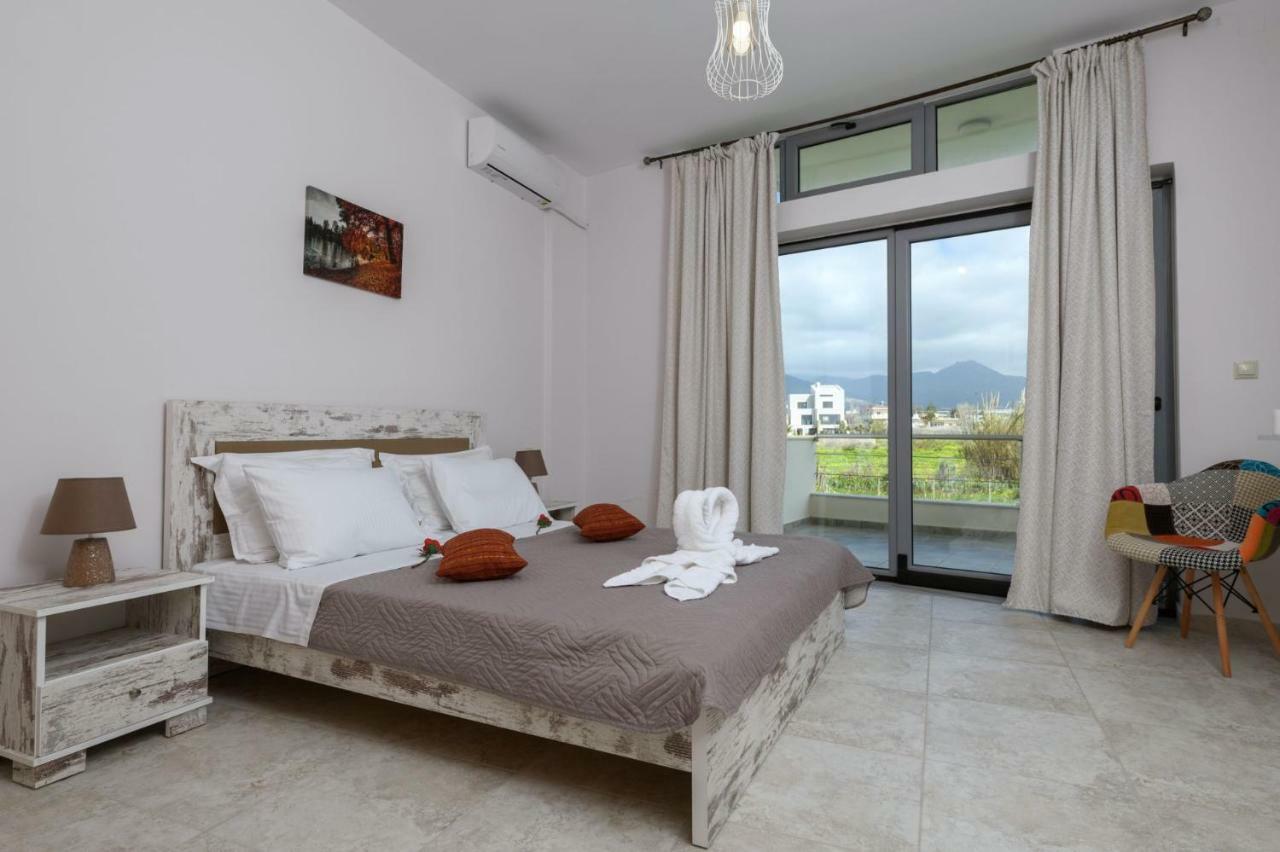 Coral Sea Apartment 코키노스 피르고스 외부 사진